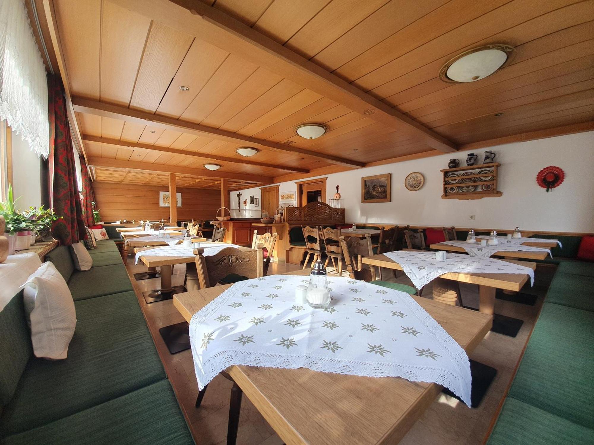 Hotel Haus Claudia und Haus Monika Mayrhofen Exterior foto