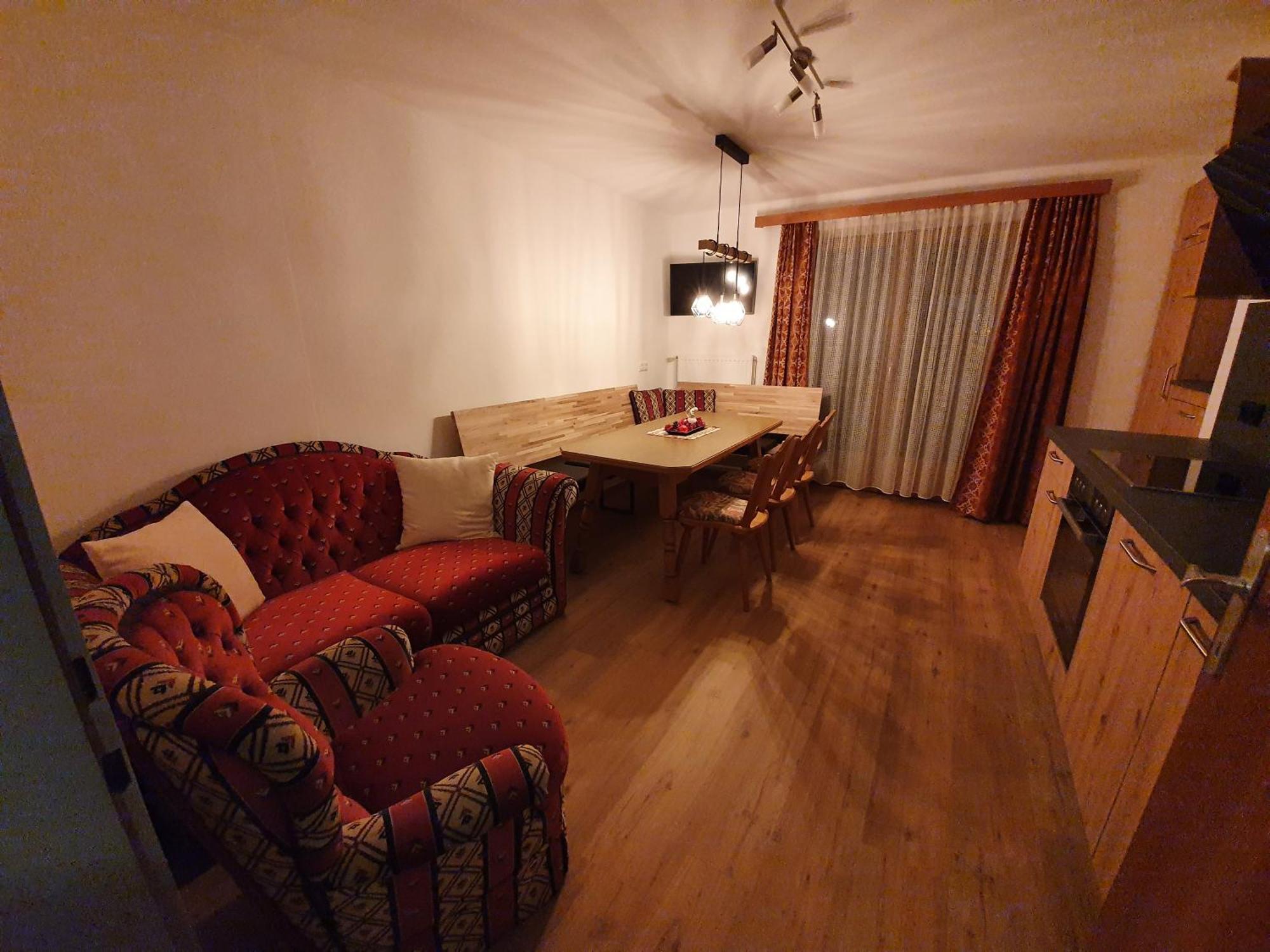Hotel Haus Claudia und Haus Monika Mayrhofen Exterior foto