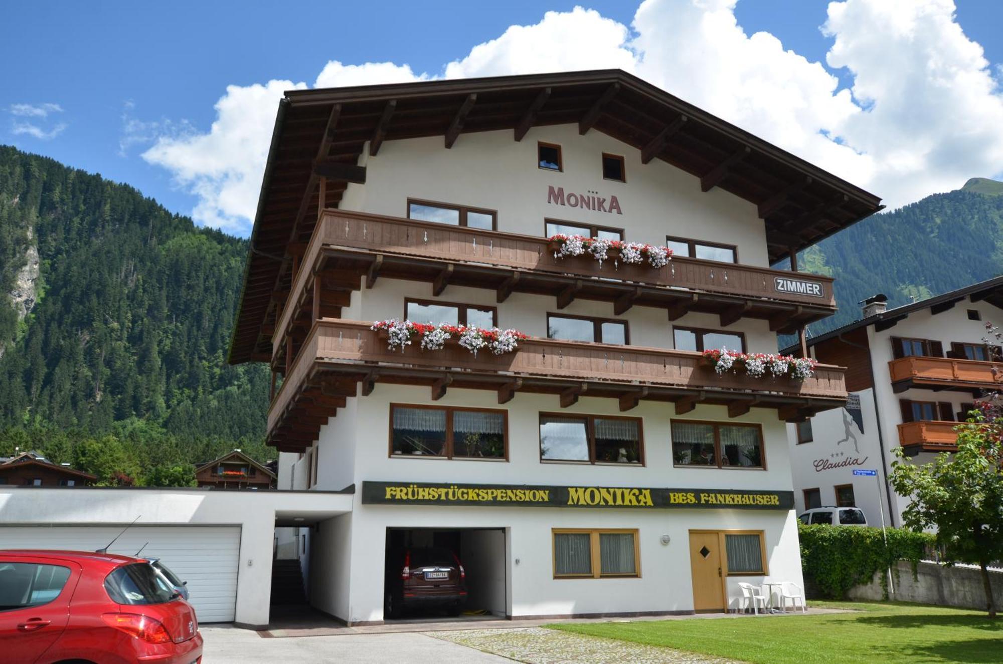Hotel Haus Claudia und Haus Monika Mayrhofen Exterior foto